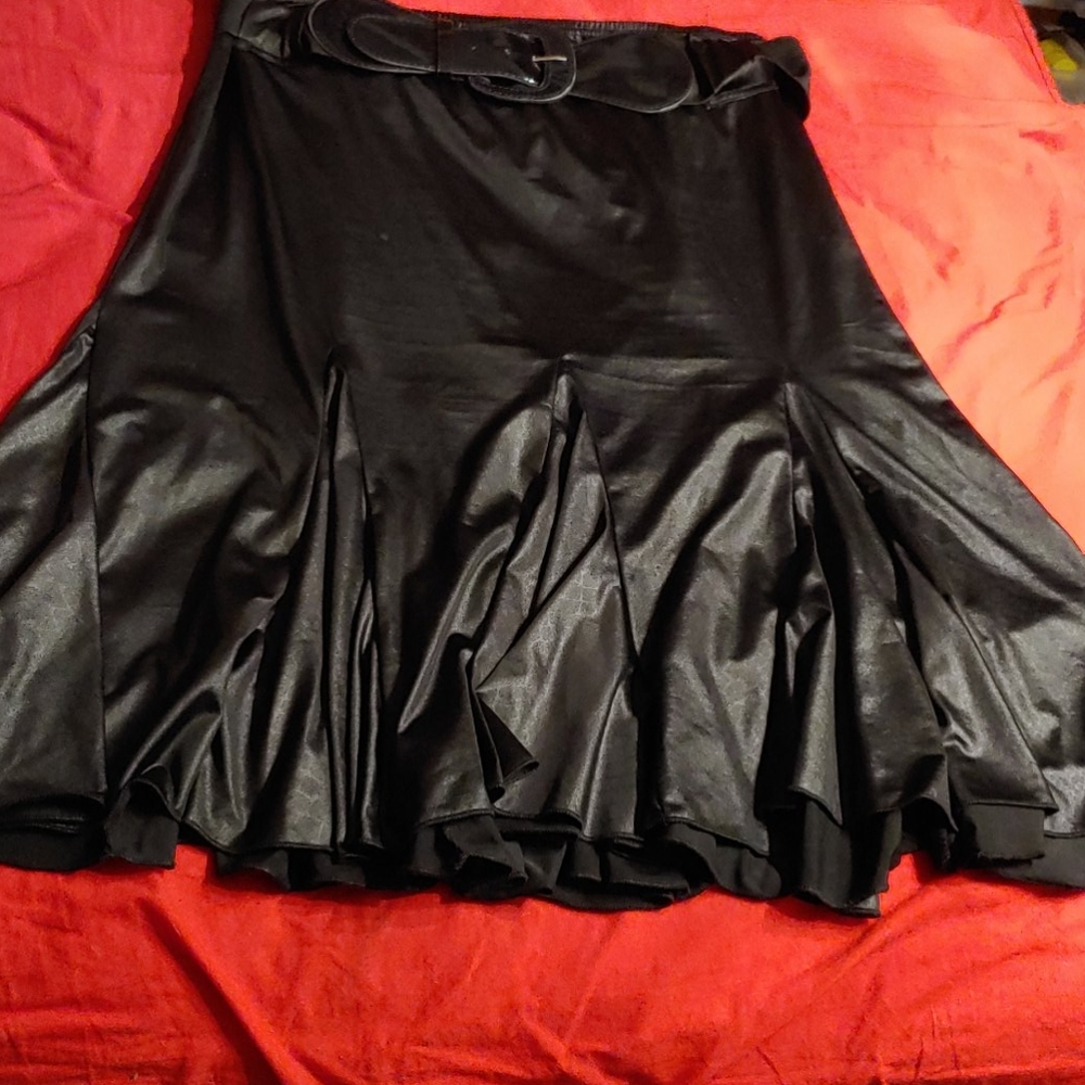 Mid-length Skirt